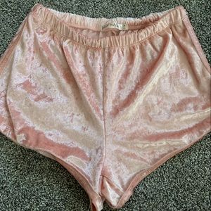 Velvet insta baddie light pink shorts. Size M